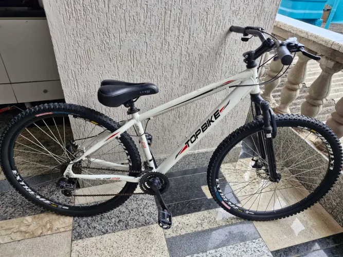 Bicicleta Aro 29 | Câmbio Shimano 3/7 marchas | Freio a disco
