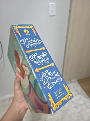 Vendo box de castelo animado
