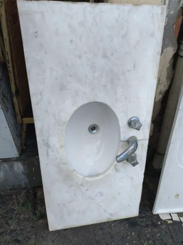? Pia de Mármore Carrara Vintage com Torneira Dupla Art Déco - Exclusiva!