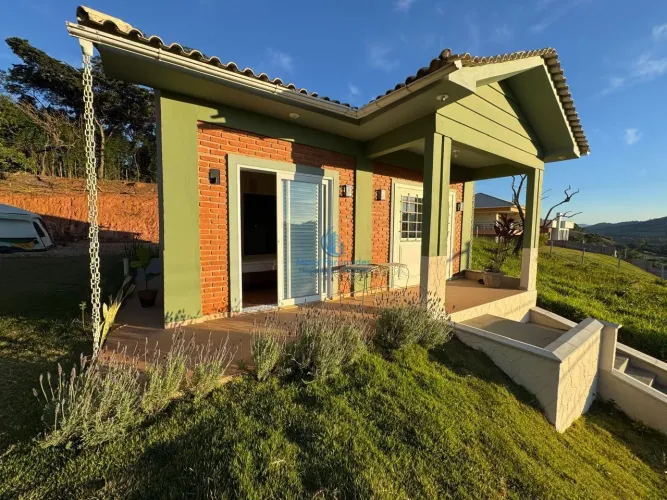 Casa em Condomínio para Alugar em São Lourenço REF: AC103
