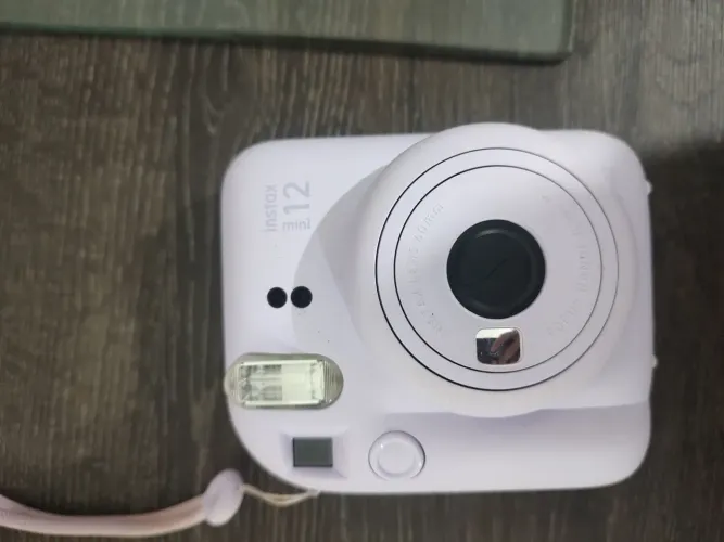 Instax Mini 12 Lilás ? câmera instantânea