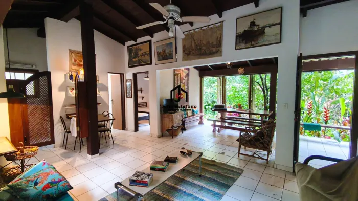 Casa com 3 dormitórios sendo 1 suite no bairro Praia Vermelha do Sul em Ubatuba