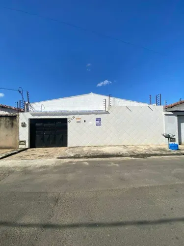 Casa à Venda no Bairro Itaperu 4 Quartos com Suíte