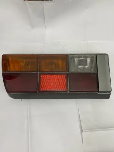 Lanternas Traseiras Alfa Romeo 2300 (última série)