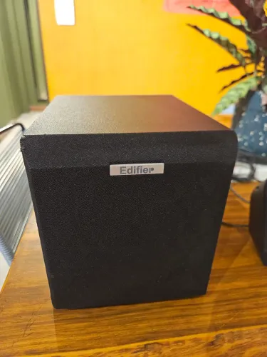 Edifier X100