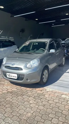 Nissan March 1.0 12V Flex 5P 2014