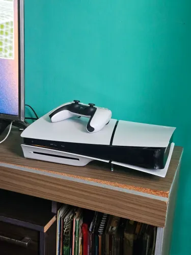 Playstation 5 slim com leitor de disco