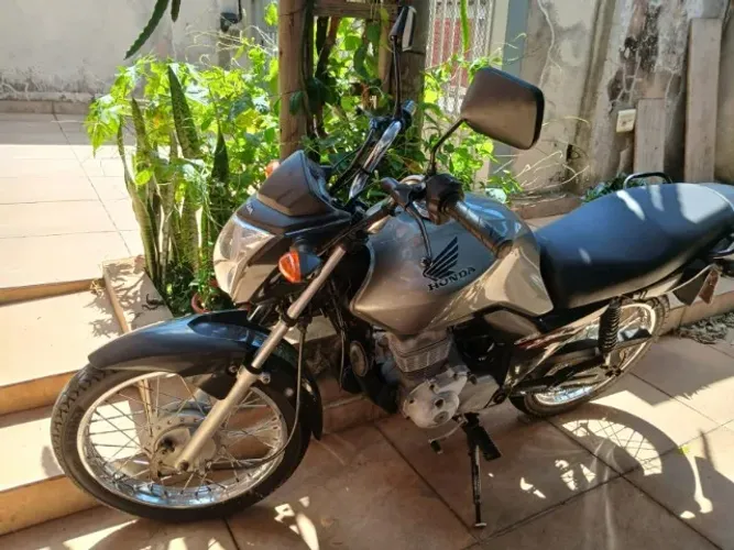 MOTO SEMI NOVA
