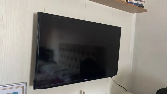 TELEVISÃO SMART 42 POLEGADAS