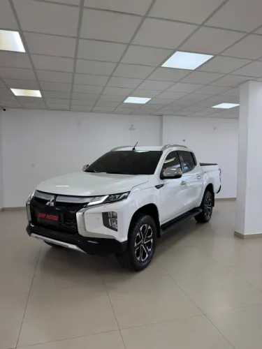 Mitsubishi L200 Triton Sport HPE-S 2.4 CD Dies. AUT 2023