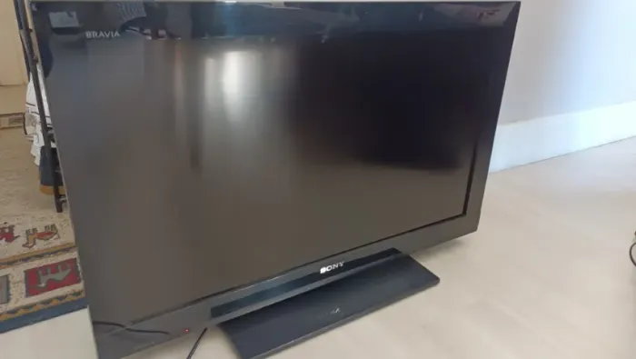 TV Sony 32'', LCD, Full HD, Modelo KDL-32BX425