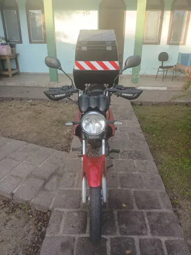MOTO YBR FACTOR 125CC com Baú 