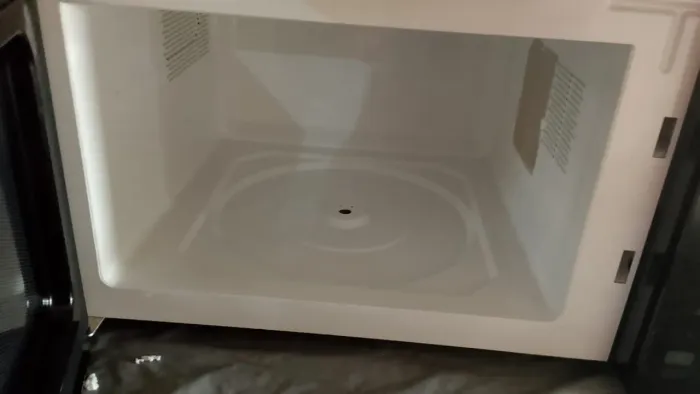 Vendo micro-ondas 32 litros novo 