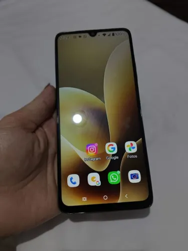 Motorola Motog 06 256GB 1 mês de uso 11 meses de garantia