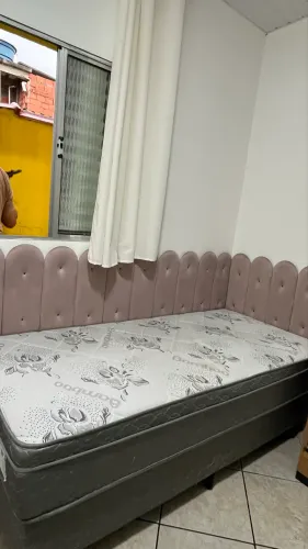 Guarda roupa e cama box solteiro