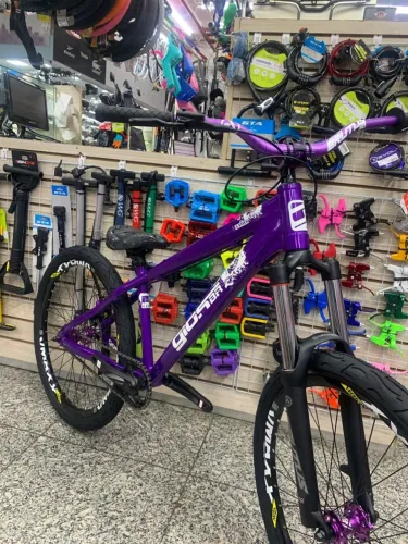 BIKE GIOS ROXO/ BRANCO, CUBO BARULHENTO BRUTUS- Vendedor:SAMUEL / Loja Bike Stilo