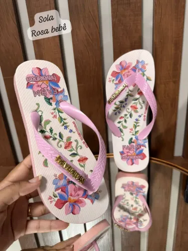 Chinelo Premium adulto pingente.