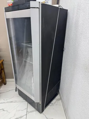 Vendo Freezer semi-novo 