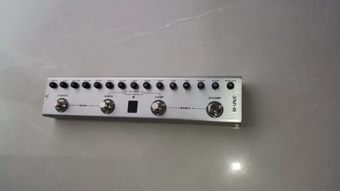 Pedal tank b
