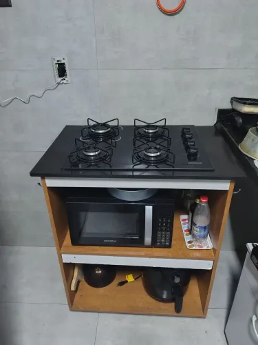 Vendo fogão Cooktop Itatiaia com o balcão! Super novo e funcionando perfeitamente.
