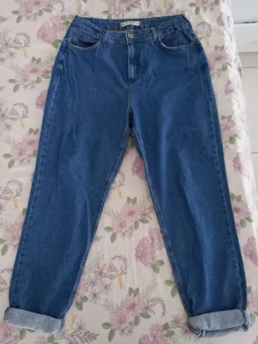 Calça jeans mom
