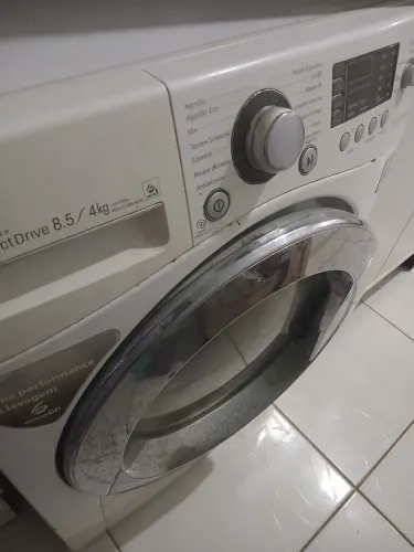 Maquina de lavar roupa 