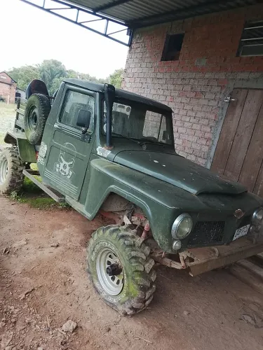 Ford F-75 4X4 2.3 1974