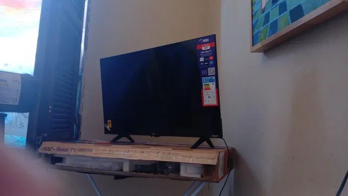 SMART TV AOC ROKU TV 32" HD 