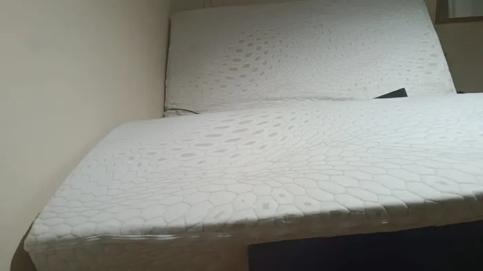 Cama articulada eletrônica
