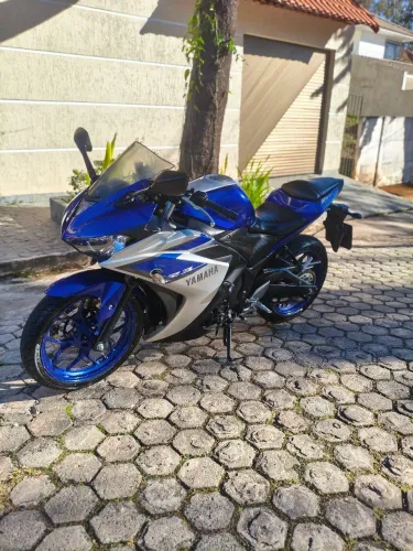 Yamaha R3 321cc