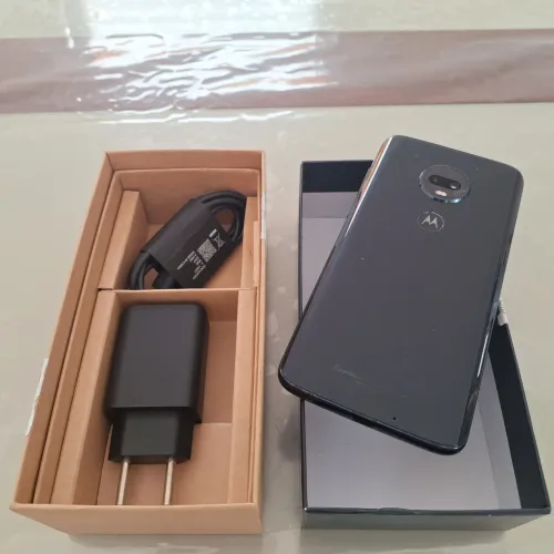 Moto G7 plus zerado!