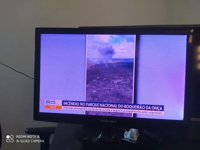 TV 22 POLEGADAS DIGITAL, COM DEFEITO