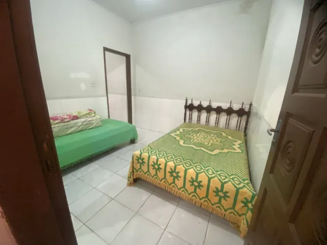 Casa Caldas do Jorro-vale por duas, gradeada a 100m do banho na rua da igreja matriz 
