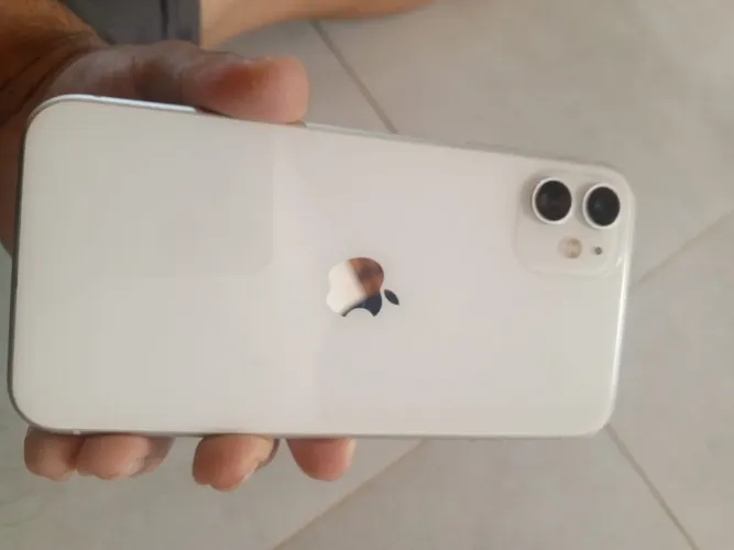 Vendo iPhone 11 sem marcas de uso 128 gigas Face ID ok 