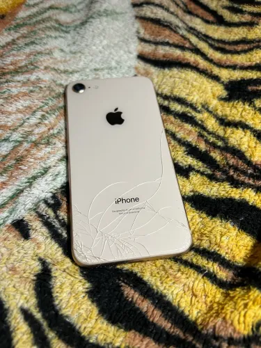 iPhone 8