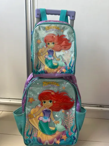 Mochila menina