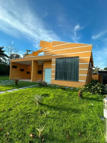 Casa Térrea de 3 suítes semi-mobiliada no Parque Verde - Belém PA