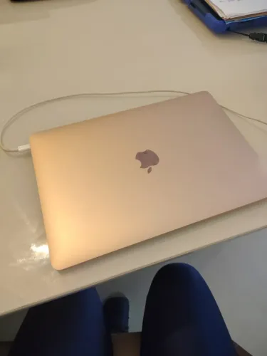 Avaria na Tela: MacBook Air M1 Rose Gold 256GB 8GB 