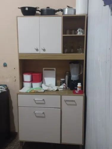 Vende-se armário 