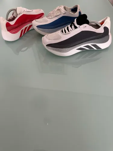 Tênis premium de corrida Adidas