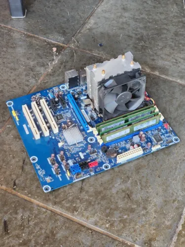 i7 2600 + Z68 + 8GB DDR3
