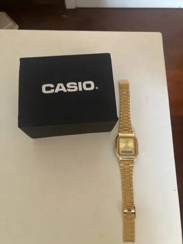 Relógio Casio Dourado