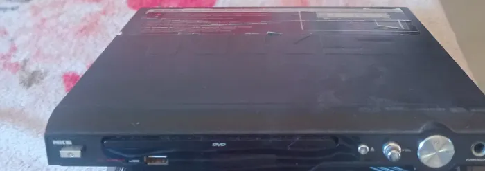 Para quem gosta de ver um dvd  e karaoke e jogar  isso e par vc   retro reviva seusmomento