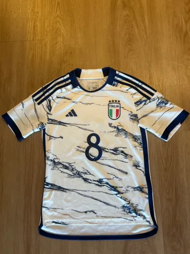 Camiseta Itália Away 2023 Adidas. Personalização Jorginho - Infantil 11-12y