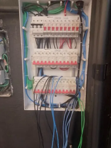 Instalação e manutenção elétrica