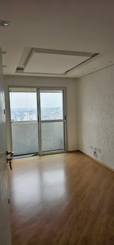 APARTAMENTO COM 2 QUARTOS e 2 VAGAS DE GARAGEM