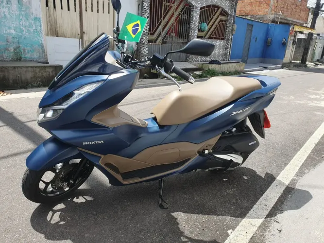 motocicleta em perfeito estado. Toda revisada pronta pra andar.