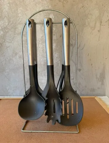 UTENSILIOS PARA SERVIR