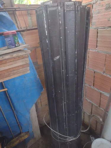 Porta de em rola de 210 de altura pô 150 de largura valor 200 reais 