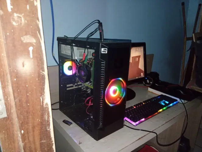 PC Completo Athlon 3000G + 8GB RAM + SSD 128GB + Monitor